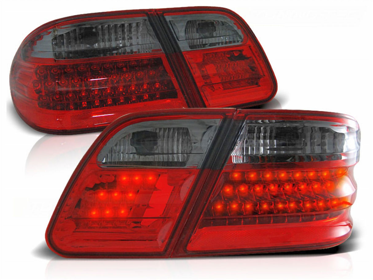 LED Rückleuchten für BMW E46 Coupe/Cabrio rot mit Klarglas und dynamischem Blinker