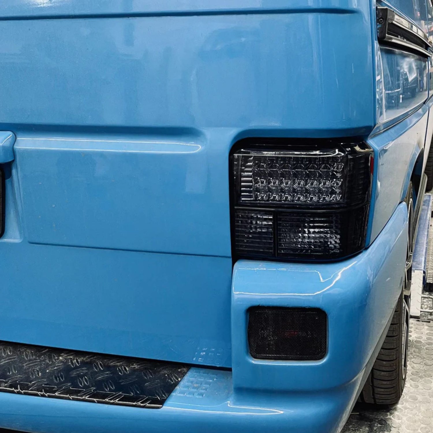 LED Rückleuchten Set in smoke für VW T4 Bus Transporter 1990-2003
