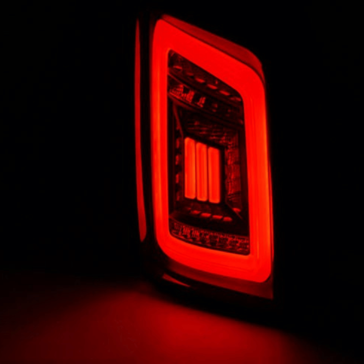 Rückleuchte rot leuchtend mit LED-Streifen für Tuning, KFZ-Zubehör