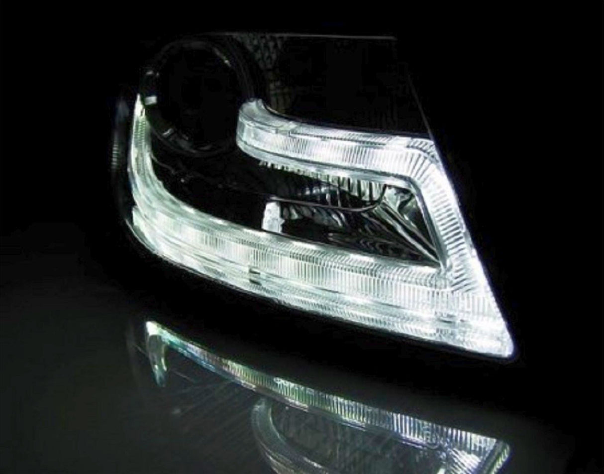 LED Scheinwerfer mit Tagfahrlicht für Audi A4 B8 von CR-Tuning
