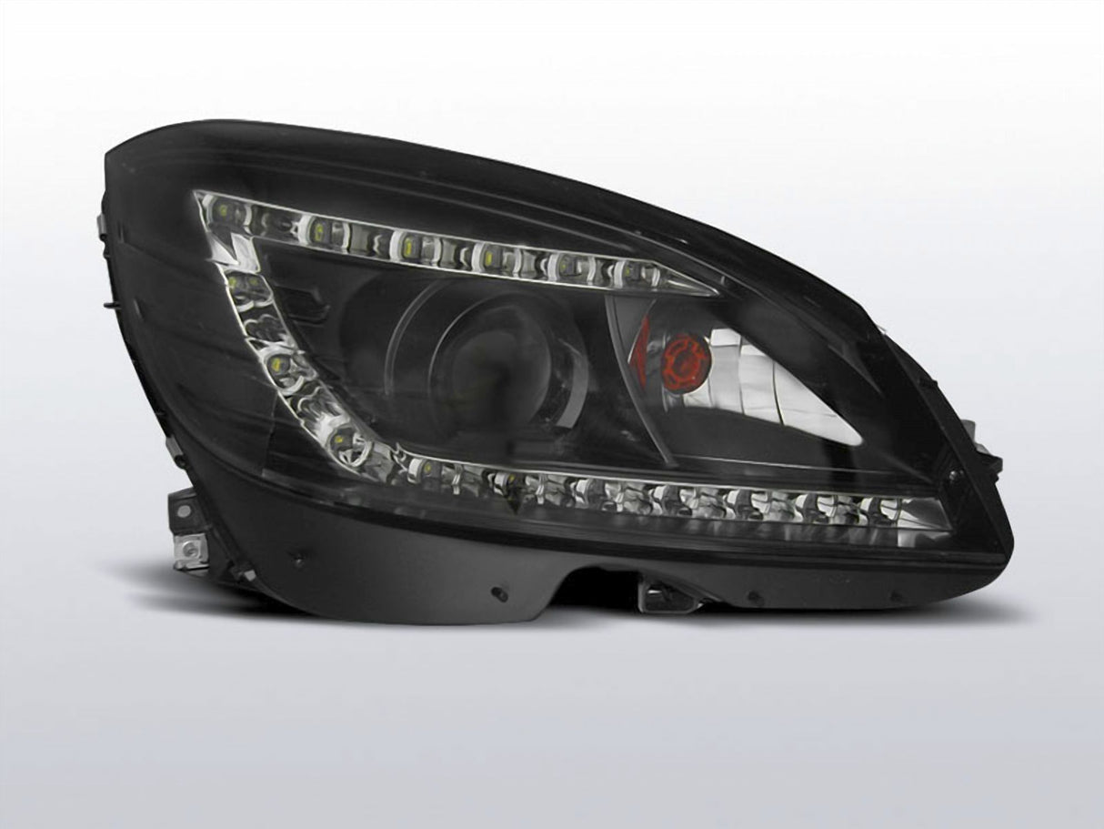 Schwarzes LED Scheinwerfer Set H7 für Mercedes W204 2007-2010 mit Tagfahrlichtstreifen