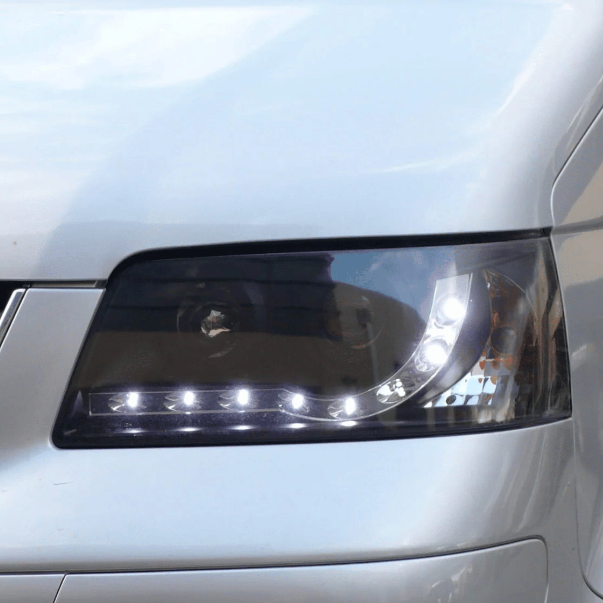 Led Scheinwerfer Set in schwarz für VW T5 04.2003-08.2009 - CR Tuning