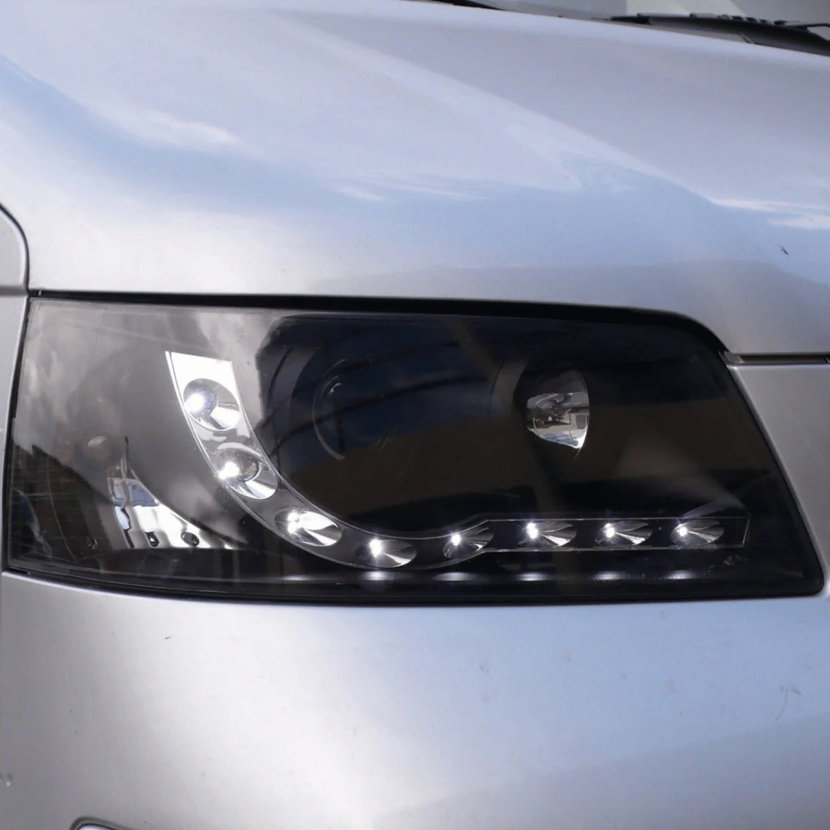 Led Scheinwerfer Set in schwarz für VW T5 04.2003-08.2009 - CR Tuning
