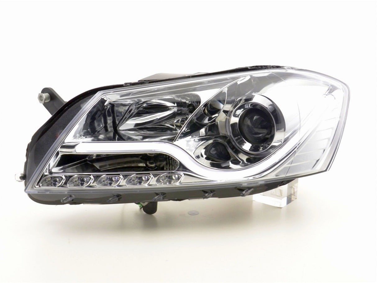 LED Scheinwerfer für VW Passat 3C mit Tagfahrlicht-Optik, Chrom-Akzente, Klarglas
