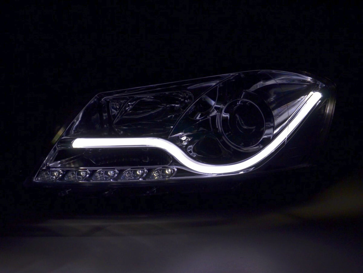 LED Scheinwerfer mit Tagfahrlicht für VW Passat 3C - Tuning Scheinwerfer mit weißem Lichtband