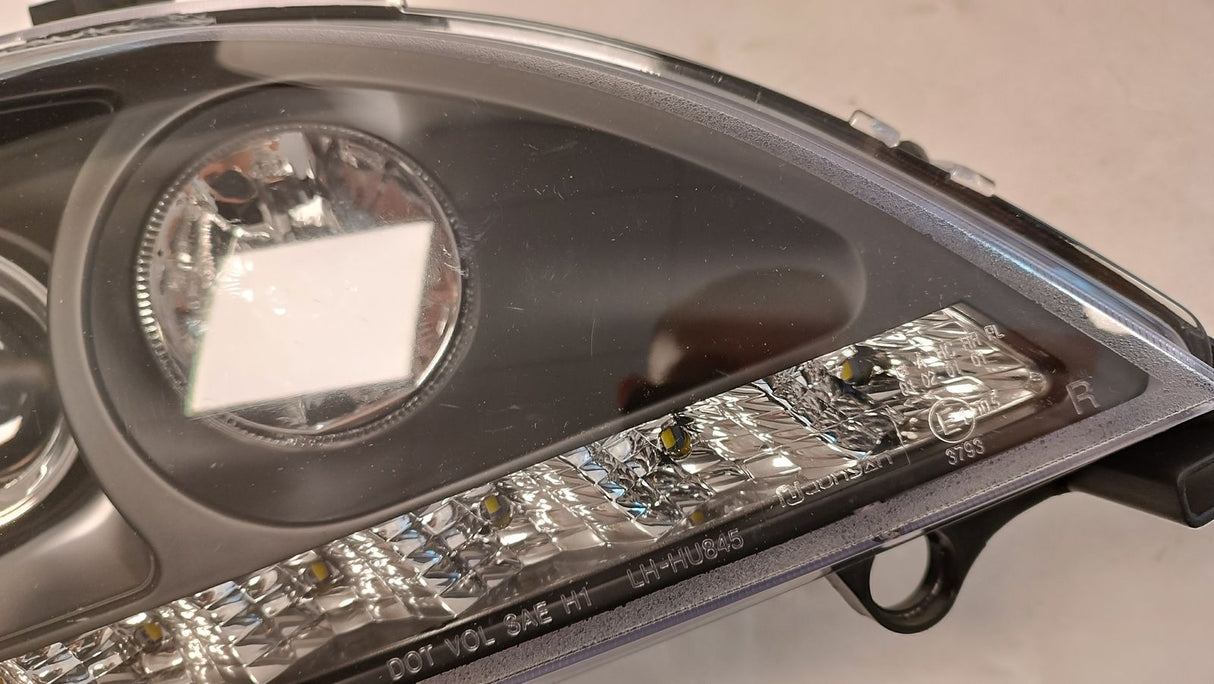 LED Scheinwerfer rechts für Audi A4 B8 mit Tagfahrlicht und E-Prüfzeichen, CR-Tuning