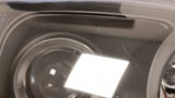 LED-Scheinwerfer mit Kratzern und Staub auf der Linse, CR-Tuning KFZ-Zubehör
