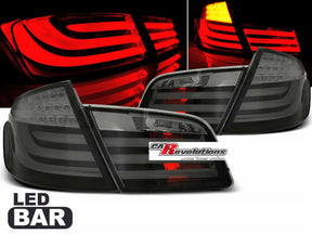 LED LightBar Rückleuchten Set smoke für BMW 5er F10, mit roten Leuchtstreifen und LED-Modulen