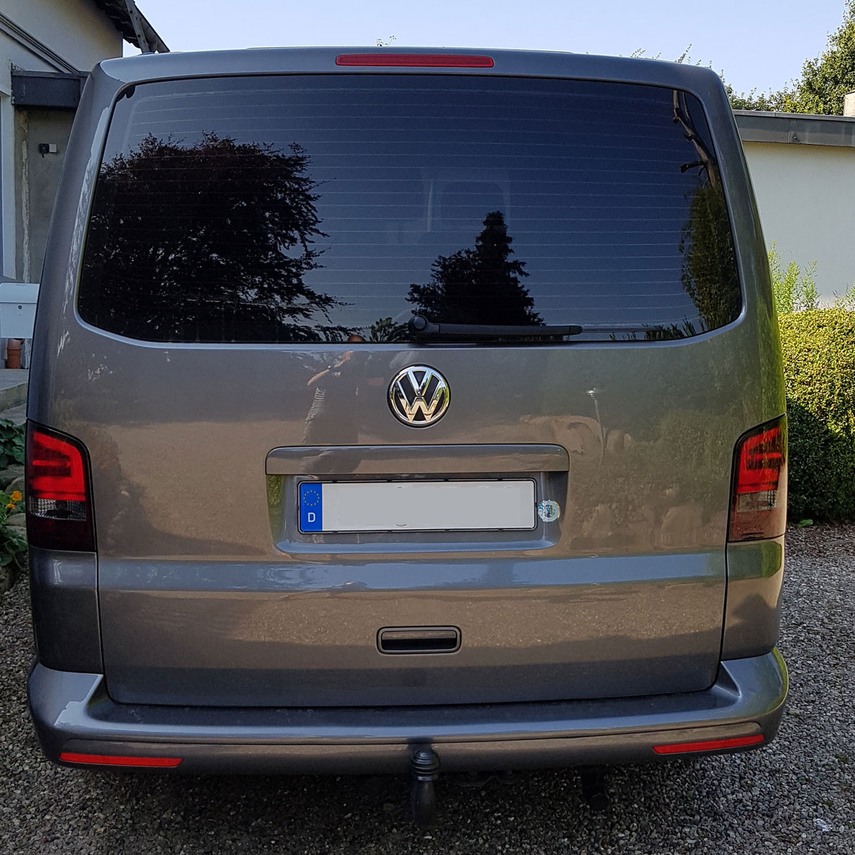 LED Rückleuchten in rot smoke für VW T5 GP 2010-2015 Heckklappe