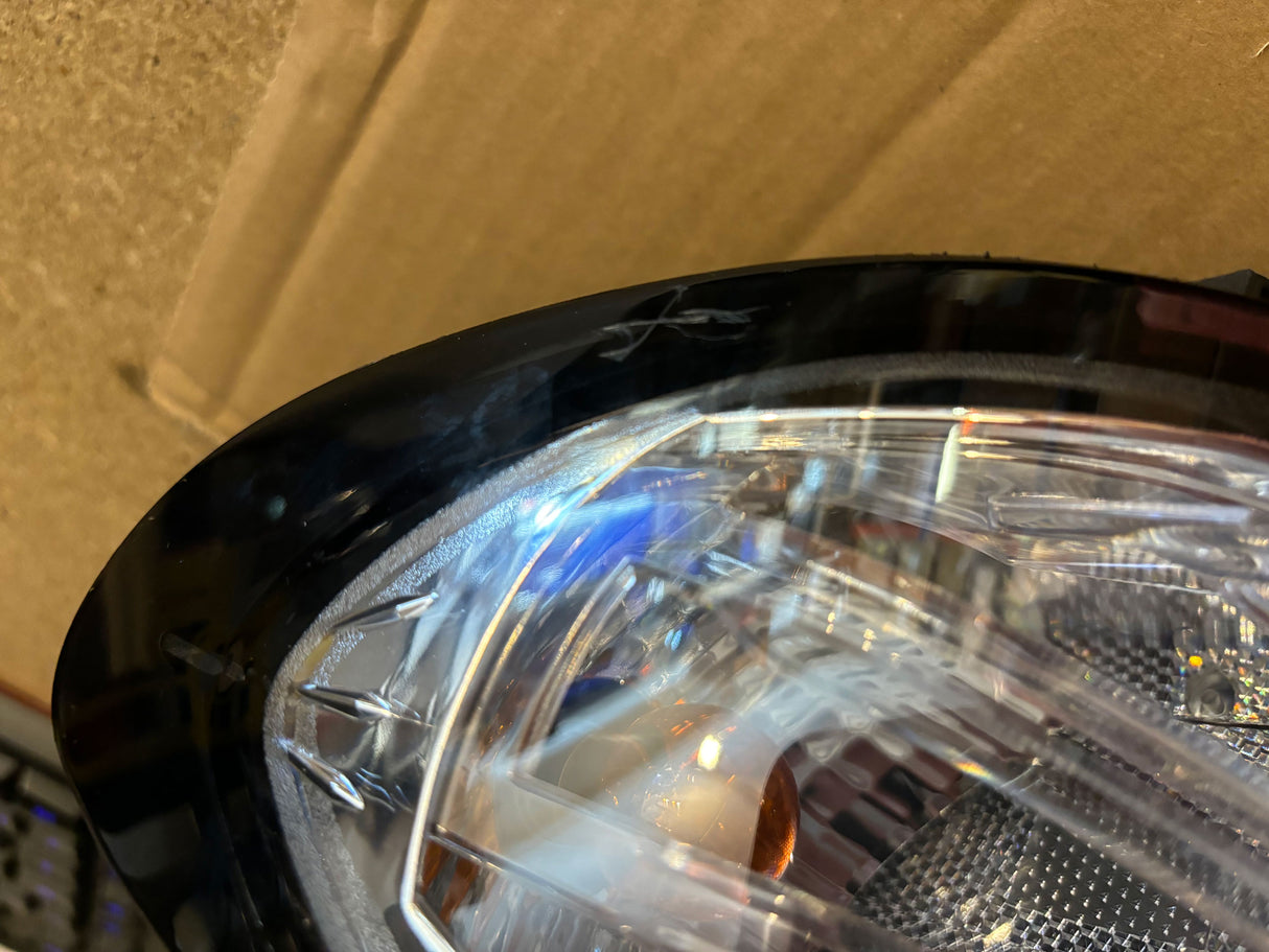 LED-Scheinwerfer für BMW E90 E91 mit Blenden und Reflektoren, Tuning Zubehör