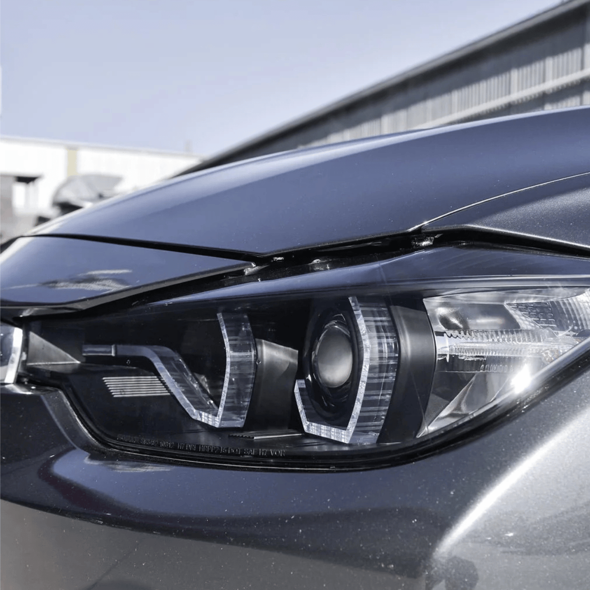 Angel Eyes Xenon Scheinwerfer Set mit LED Tagfahrlicht und AFS in Schwarz für BMW 3er F30 F31 2011–2015