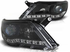 Schwarze LED Scheinwerfer für VW Tiguan 2007-2011 mit Tagfahrlicht-Optik und Klarglas