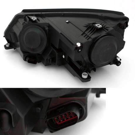 Schwarzer Scheinwerfer mit Anschluss für LED-Scheinwerfer und Rückleuchten von CR-Tuning