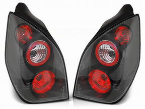Schwarze Rückleuchten Set für Citroen C2 11.2003-10 mit roten Leuchten und Chromringen